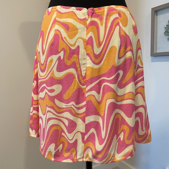 Never Worn! Aritzia Sun•deh Psychedelic Mini Skirt with Slit - Picture 4 of 10